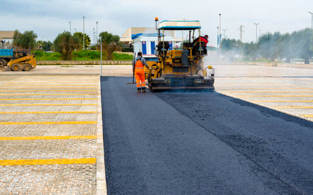 Best Driveway Paving Company  in Smithville, MO